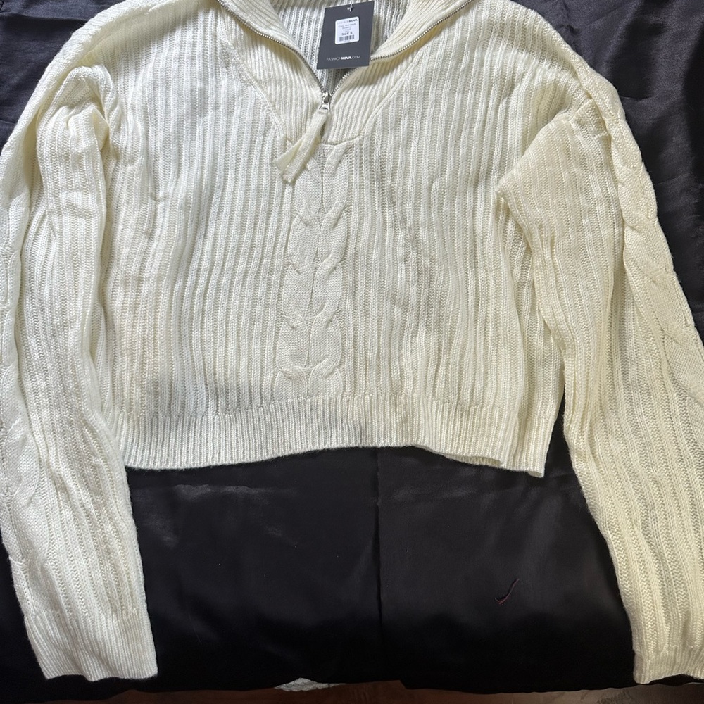 Fashion Nova Cream V-Neck Sweater